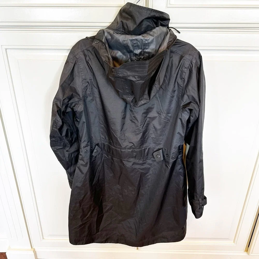 Nau Men’s Black Plaid Nylon Windbreaker Rain‎ Coat Jacket
